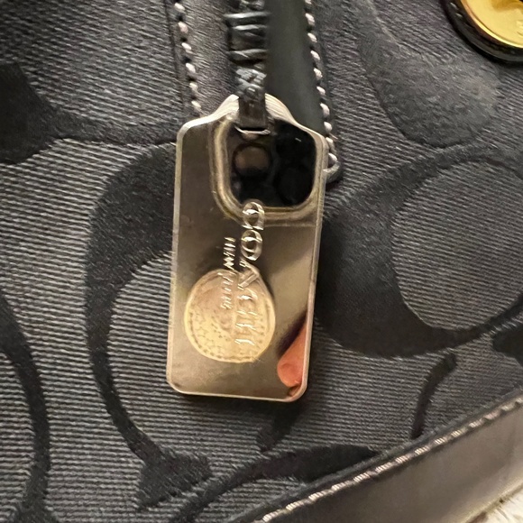 Coach. EUC. "Madeline Hampton" Handbag. Signature Black Jacquard Canvas.15"X7.5" - Picture 6 of 11